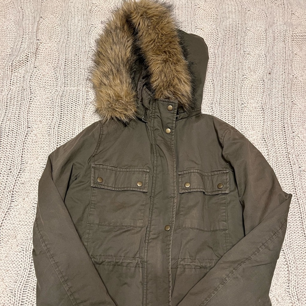 Size small juniors coat with detachable hood. Love Tree brand